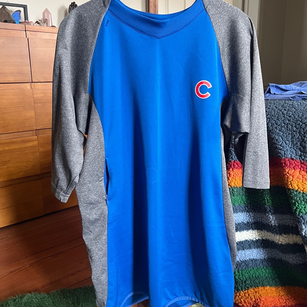Men’s Majestic Chicago Cubs 3/4 sleeve ThermaBase Shirt with Stash Pocket